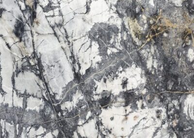 INVISIBLE GREY
